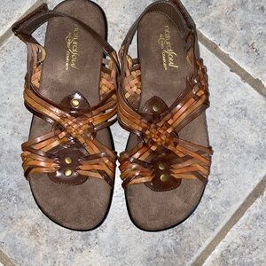 🌹4/$20 Natural Soul Sandals